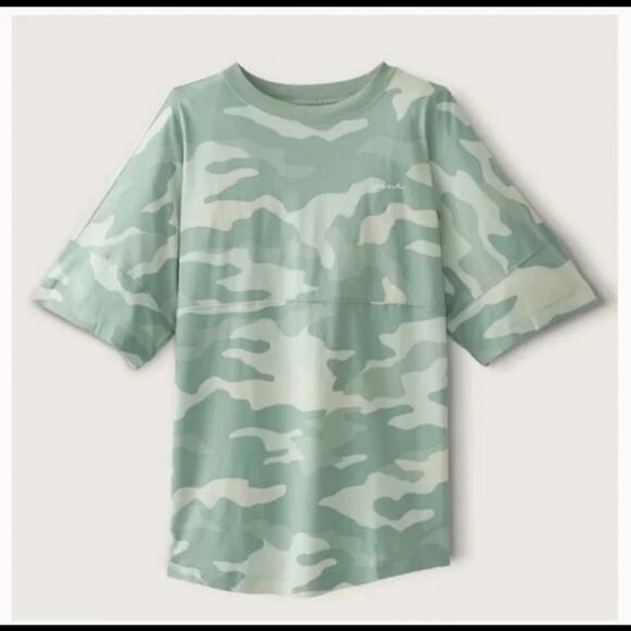 VS PINK Varsity Short Sleeve Crew Tee S/P Green Camo - Picture 1 of 4